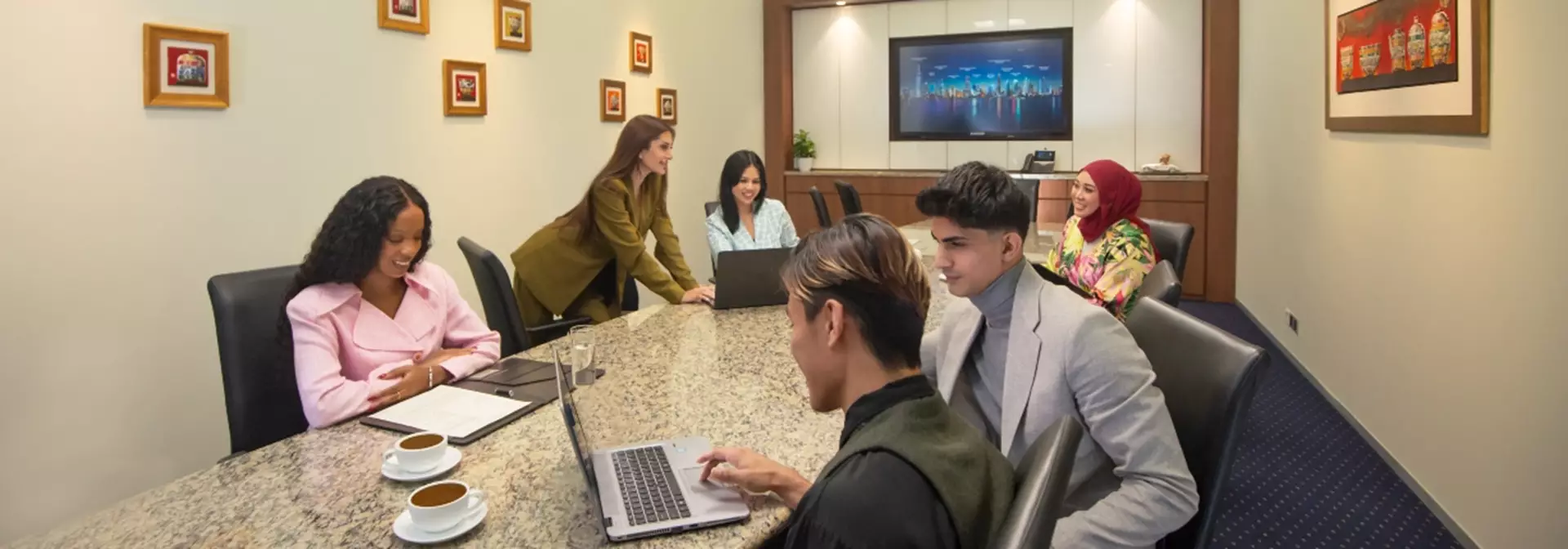 Boardrooms & <br>Meeting Rooms